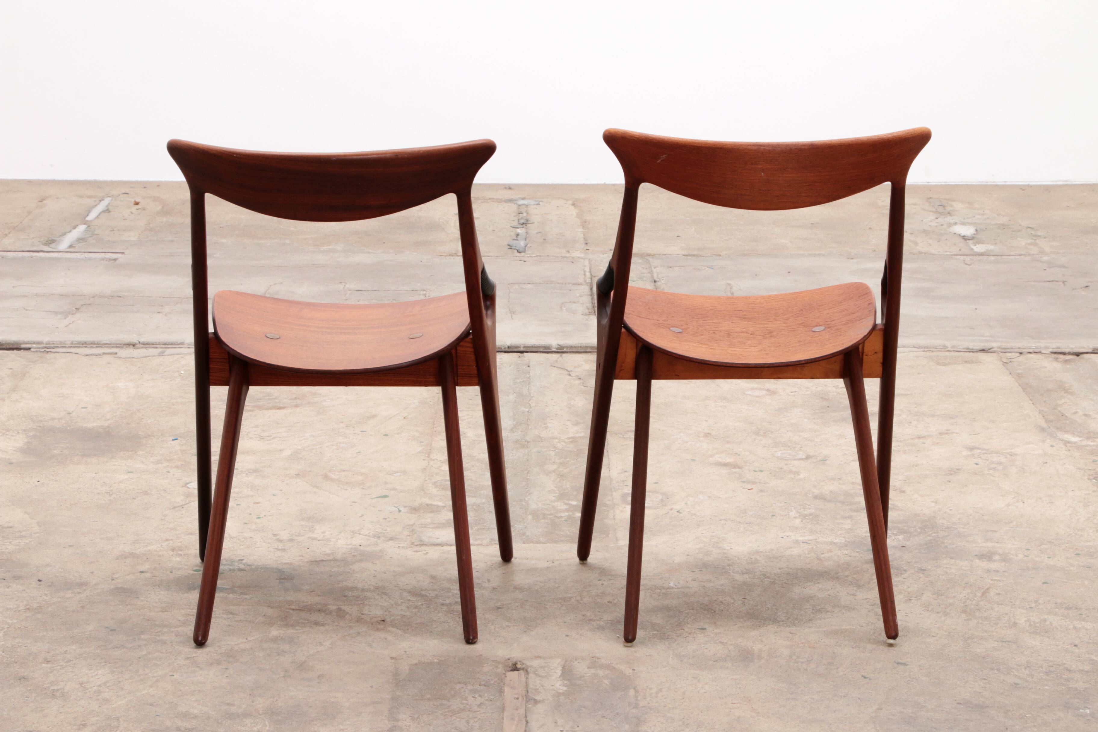 Set of 8 dinning chairs model 71, Arne Hovmand Olsen for Mogens Kold, 1960s
