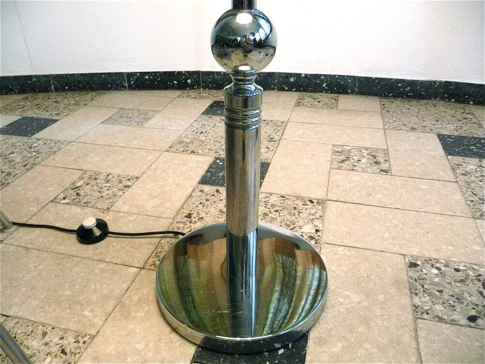Large sculptural floor lamp in chromed steel with ball-shaped details, West Germany, 1960s