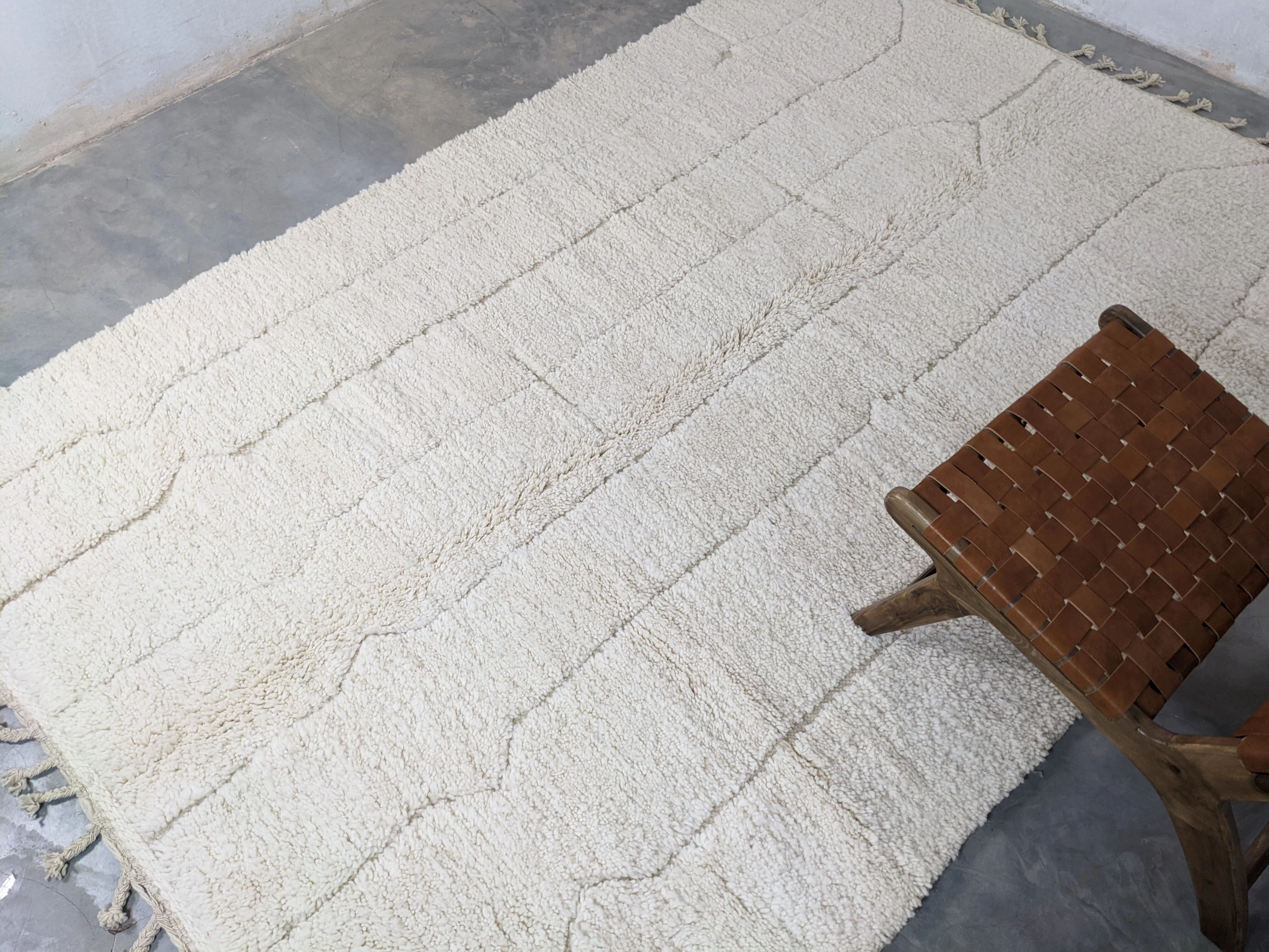 Large Beni Ouarain rug, 300 x 200 cm