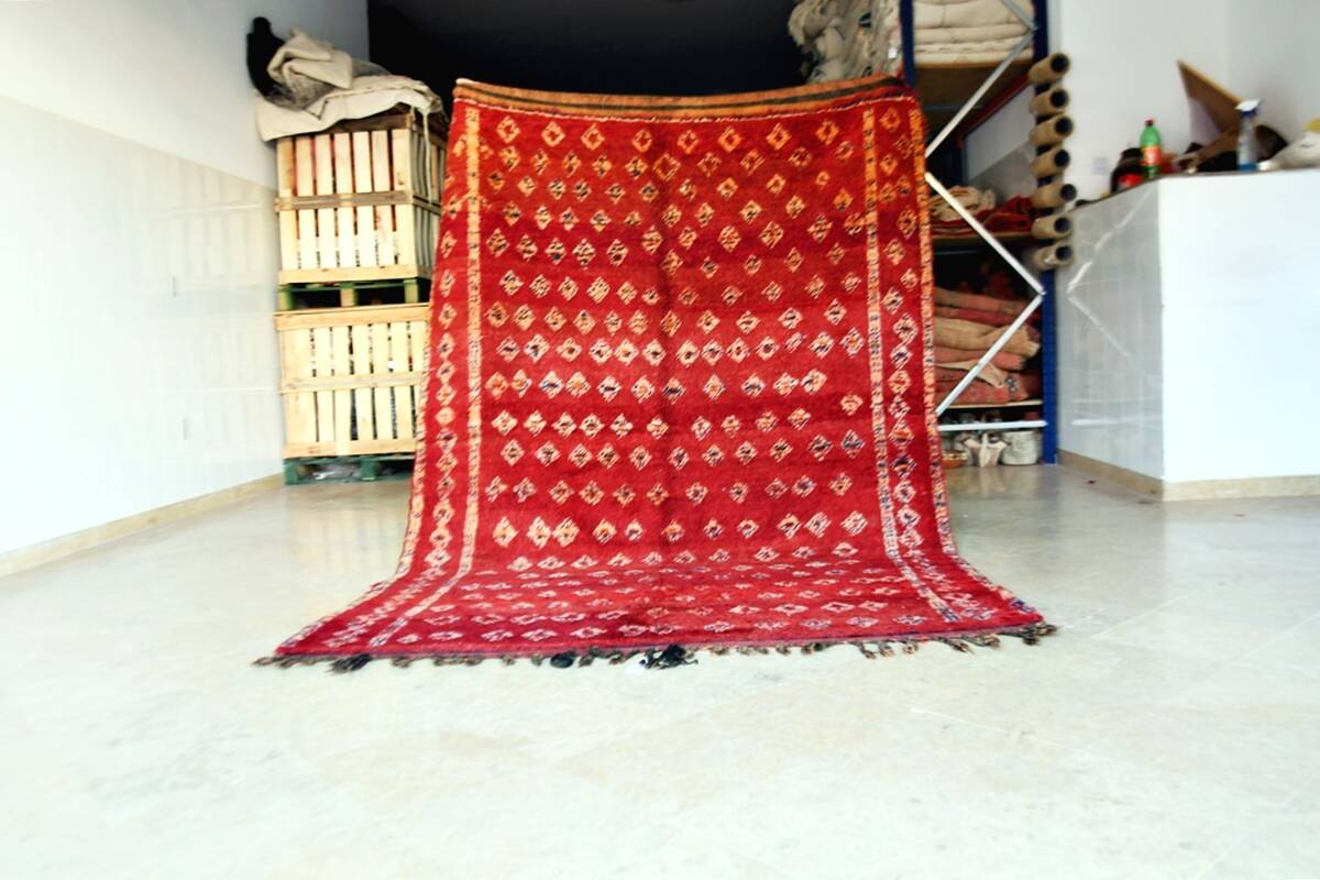 Moroccan Berber carpet Beni Mguild 260 x 175 cm Excellent condition