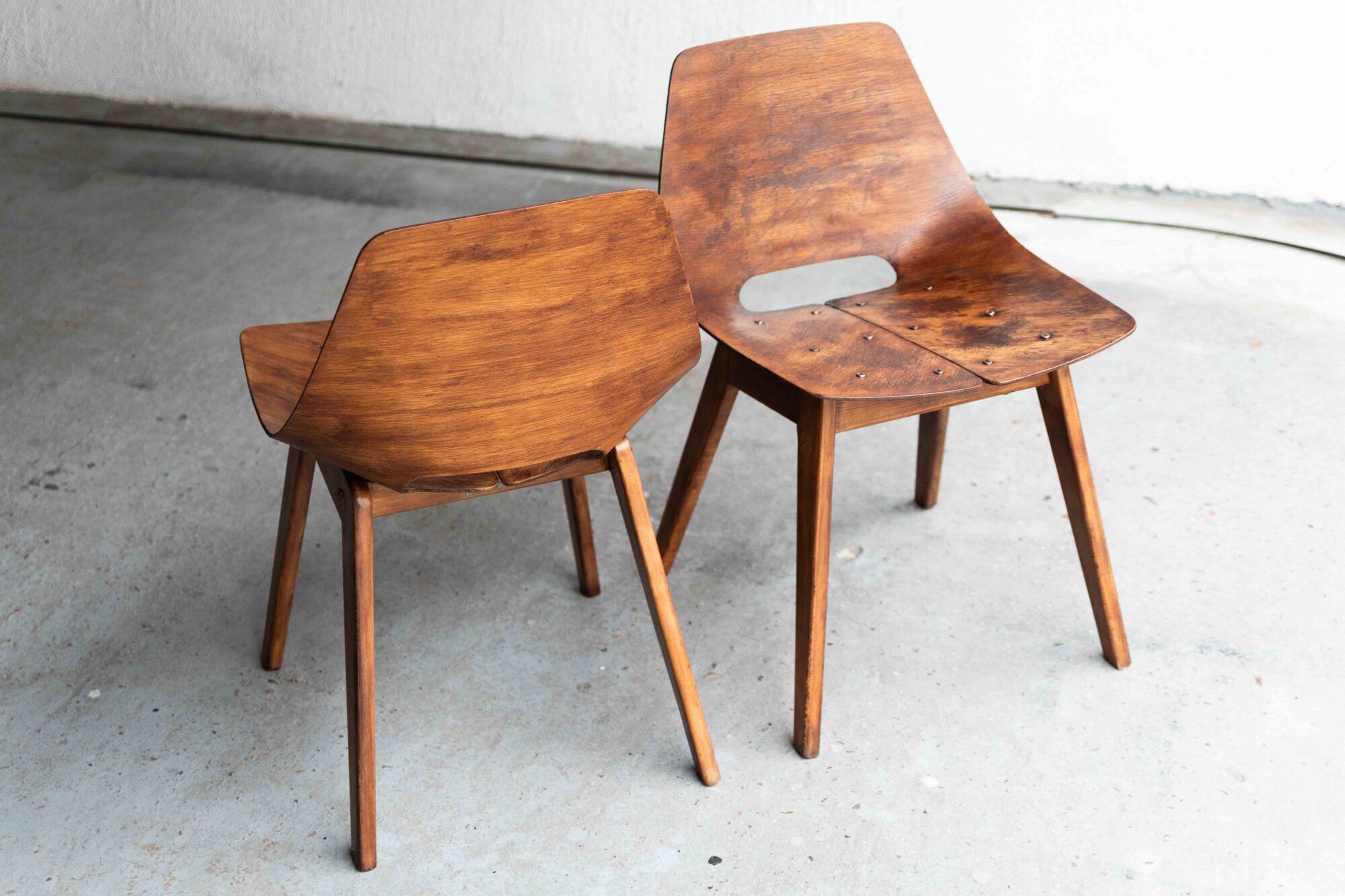 Set of 6 'Tonneau' dining chairs by Pierre Guariche