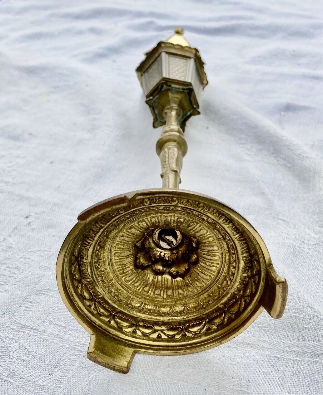 Table lighter antique