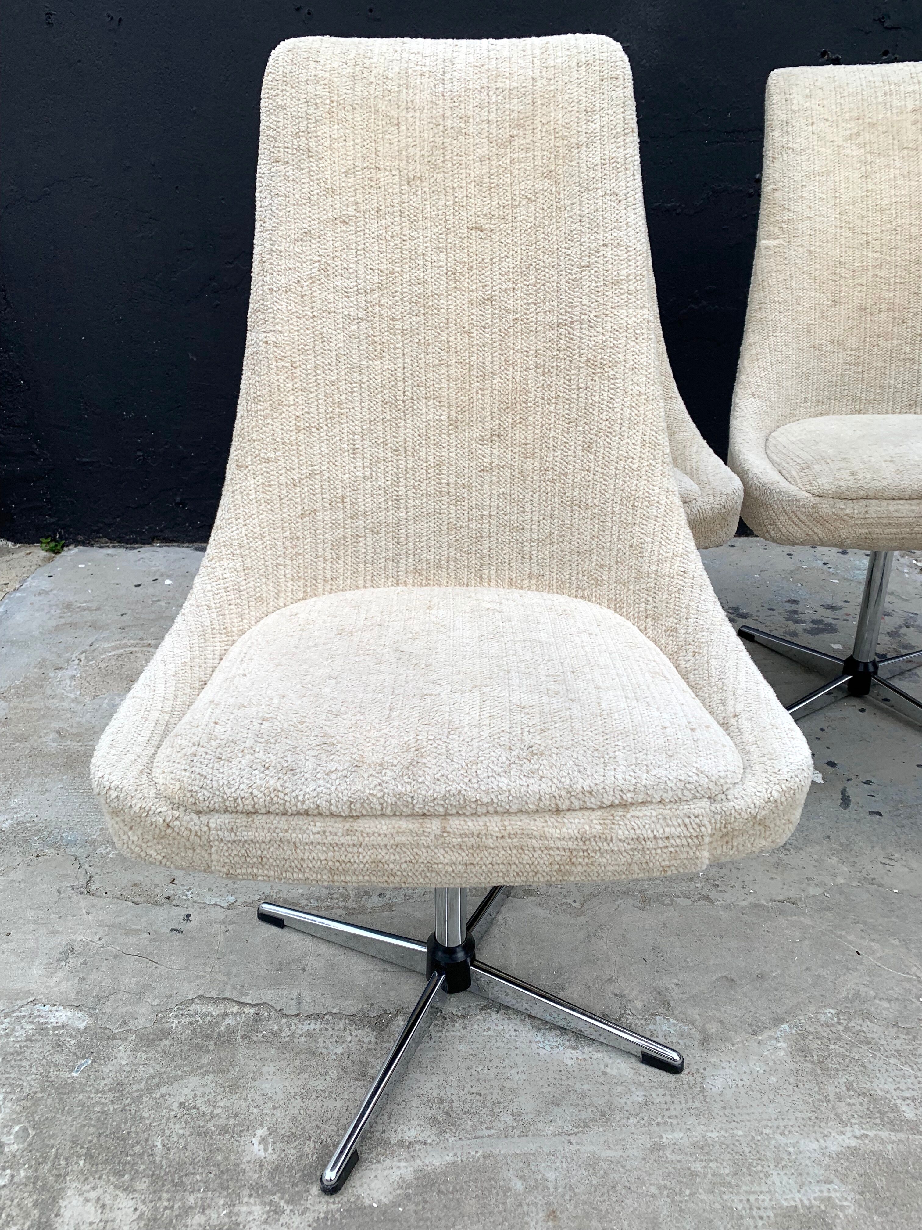 Set of 4 swivel chairs 70s