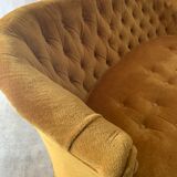 Velvet toad bench