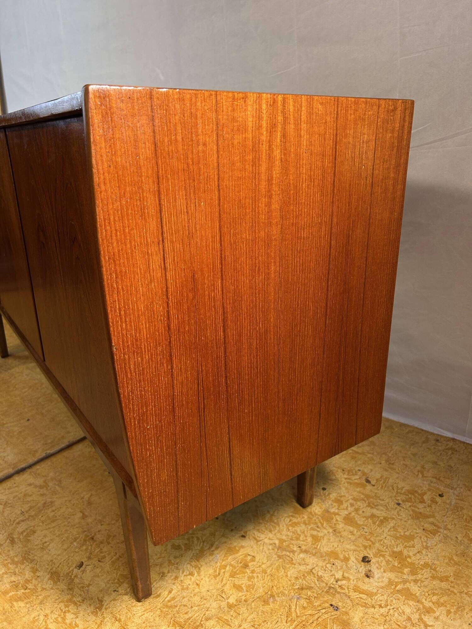 Stunning Mid Century Retro Vintage Teak Sideboard by Nathan Furniture 1960