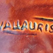 Plateau à fromages vintage formant feuille en céramique émaillée Vallauris
