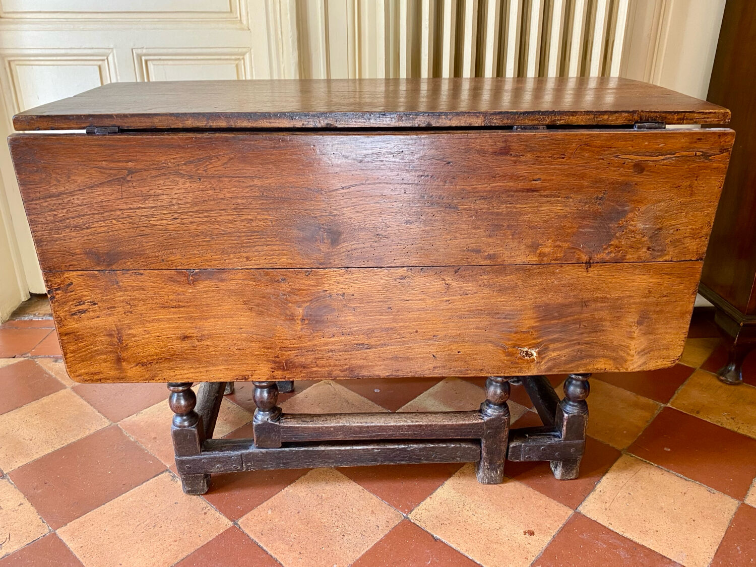 Louis XIII period table