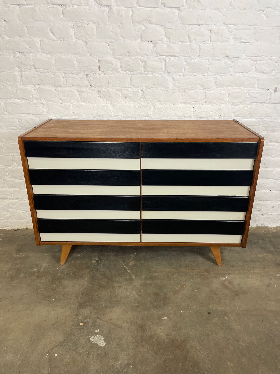 Jiri Jiroutek U-450 chest of drawers from 1969