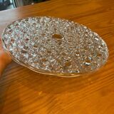 Round dish in chiseled glass