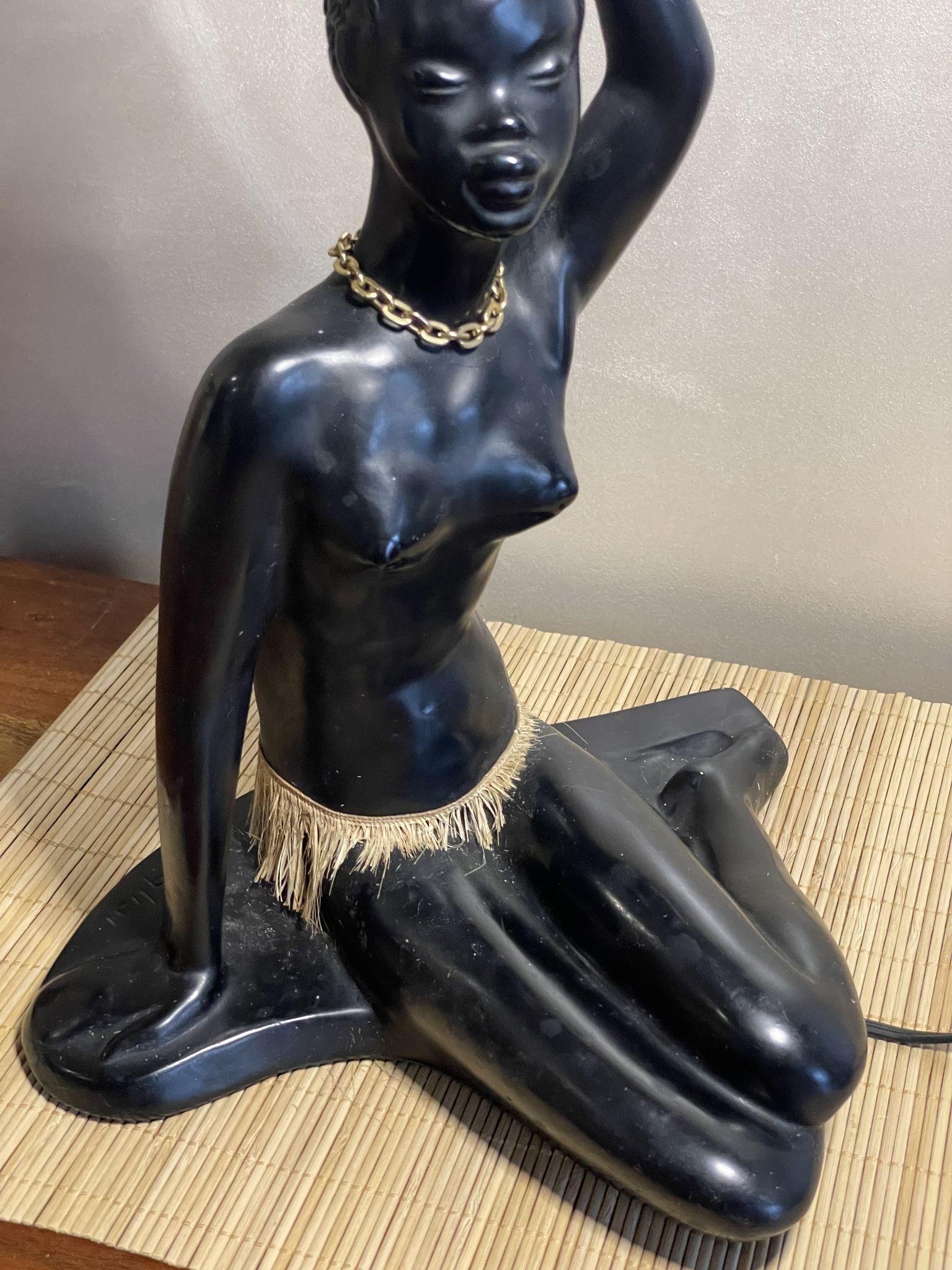 African women's plaster lamp signed Pagliani