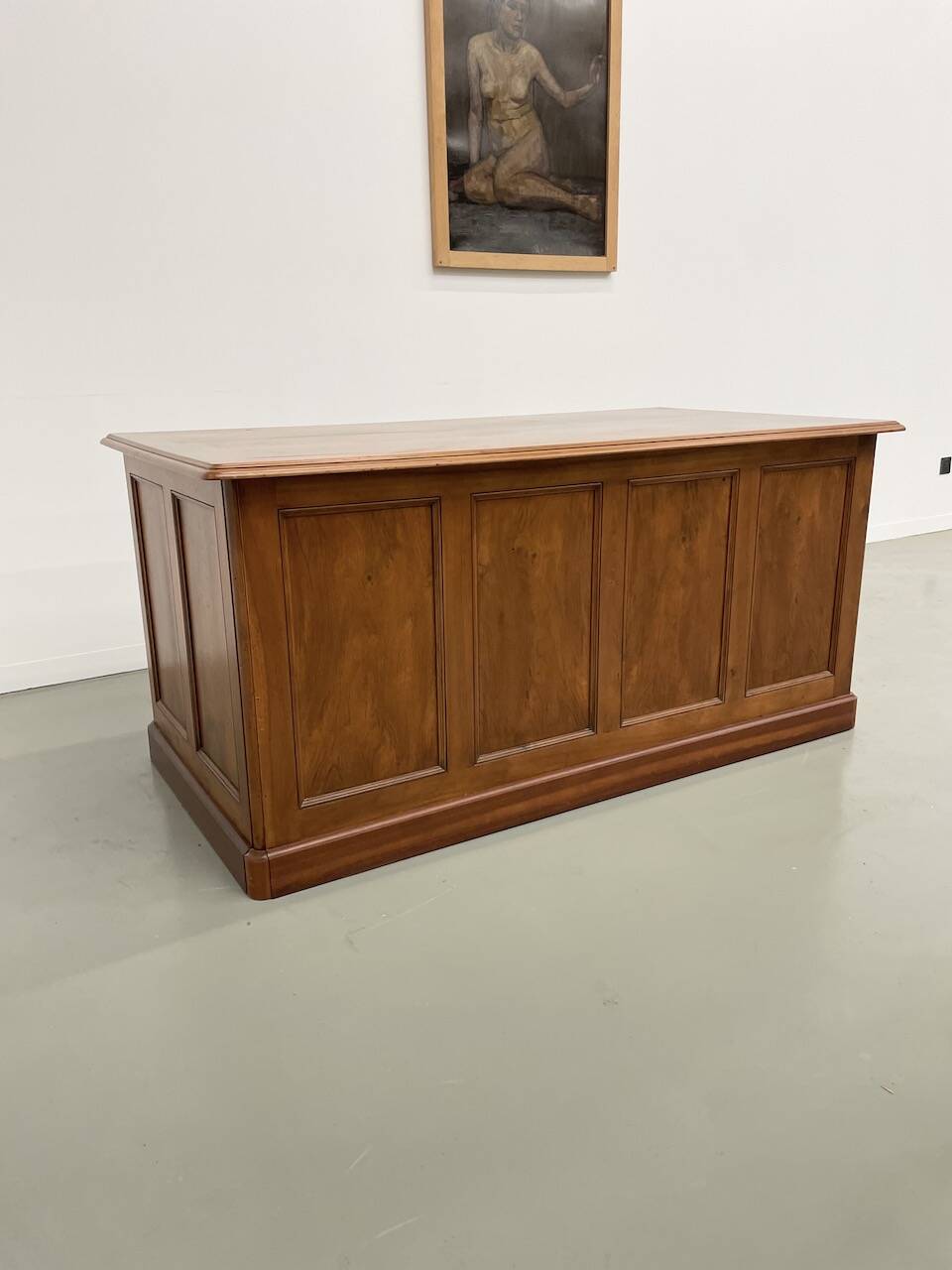 Comptoir ou bureau en noyer années 50