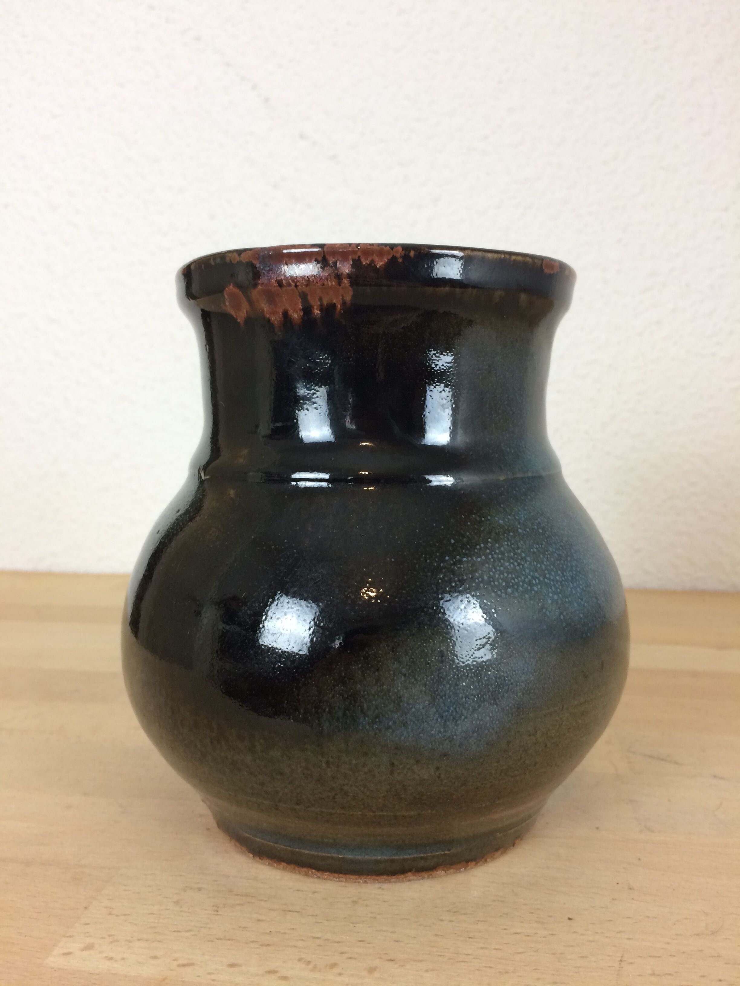 Blue flamed sandstone vase signed