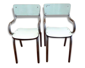 2 chaises d'écoliers
