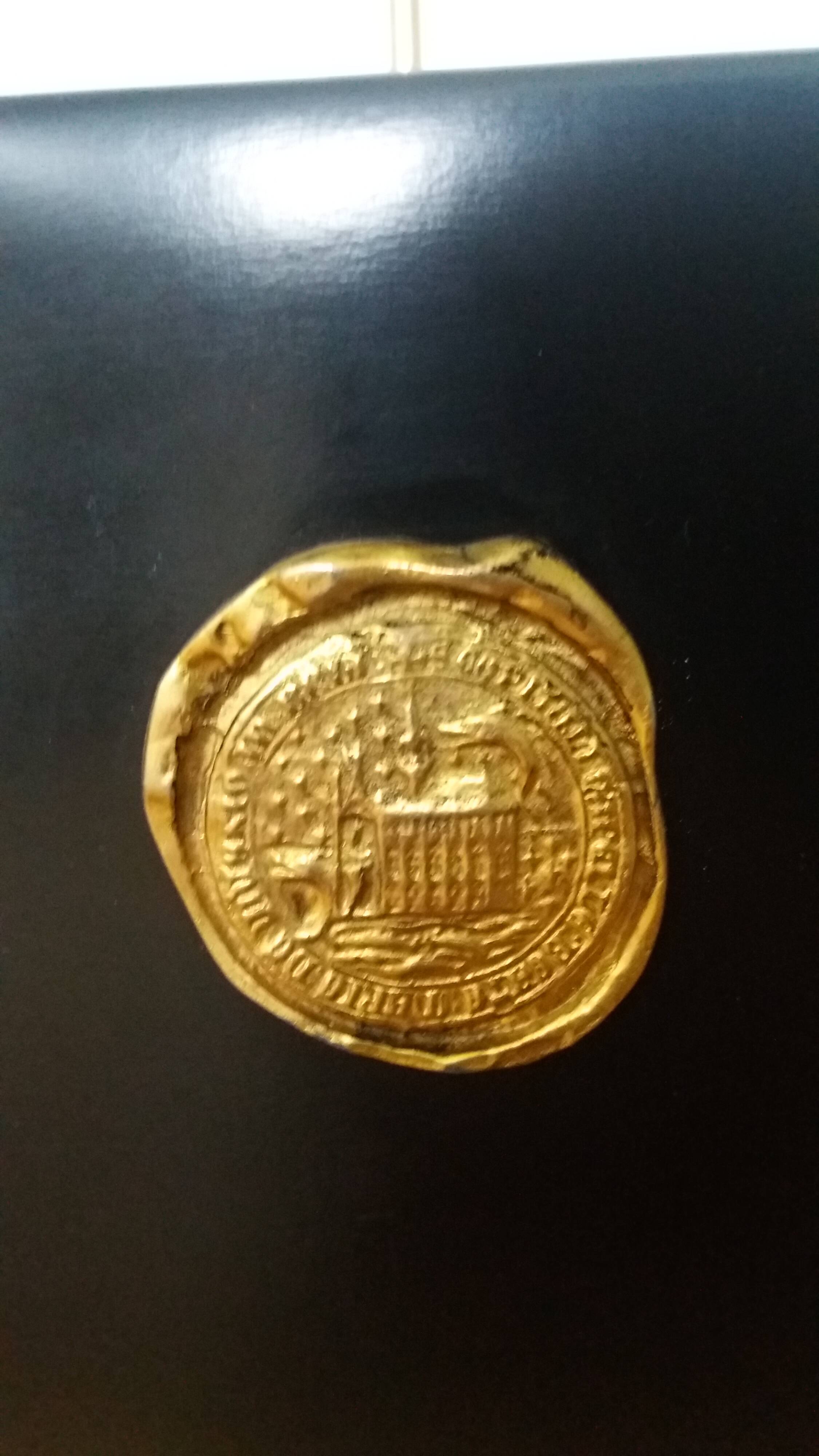 Modernist magazine rack in the style of Jacques Adnet