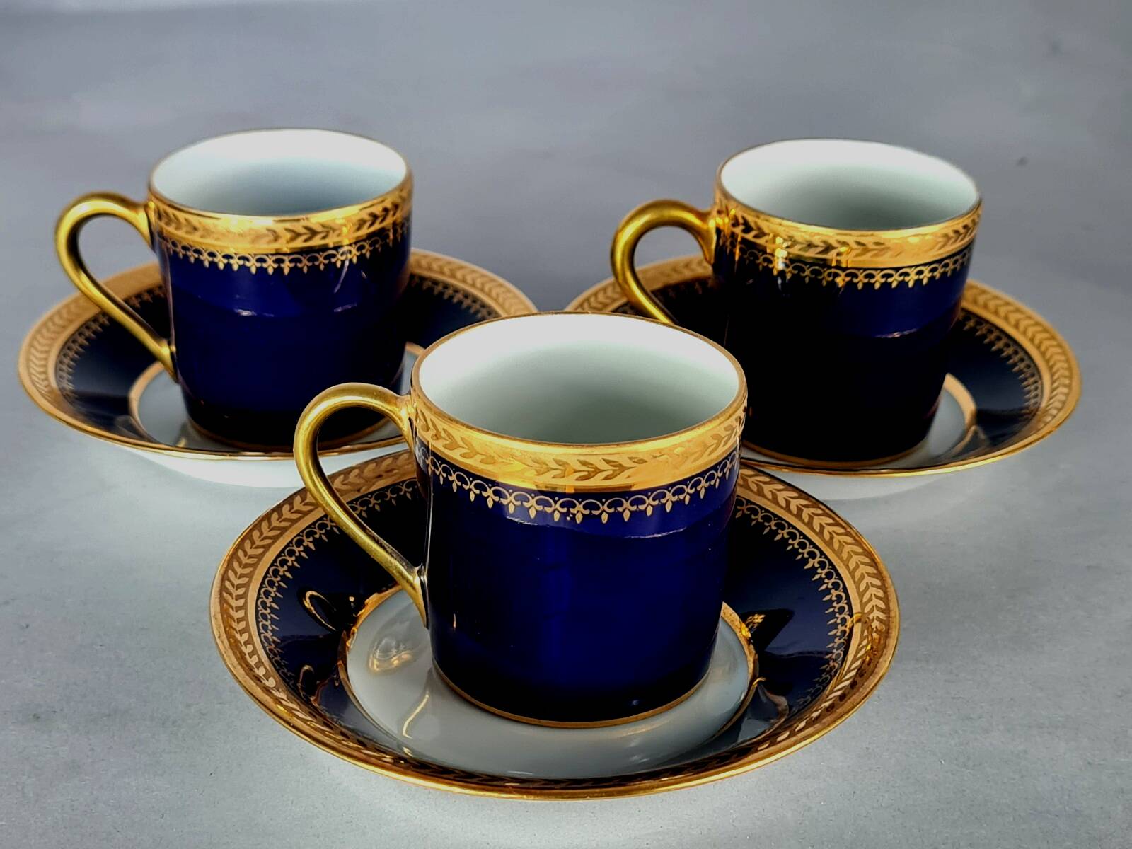 6 Limoges oven blue porcelain cups for Porcelainor Paris + case C582