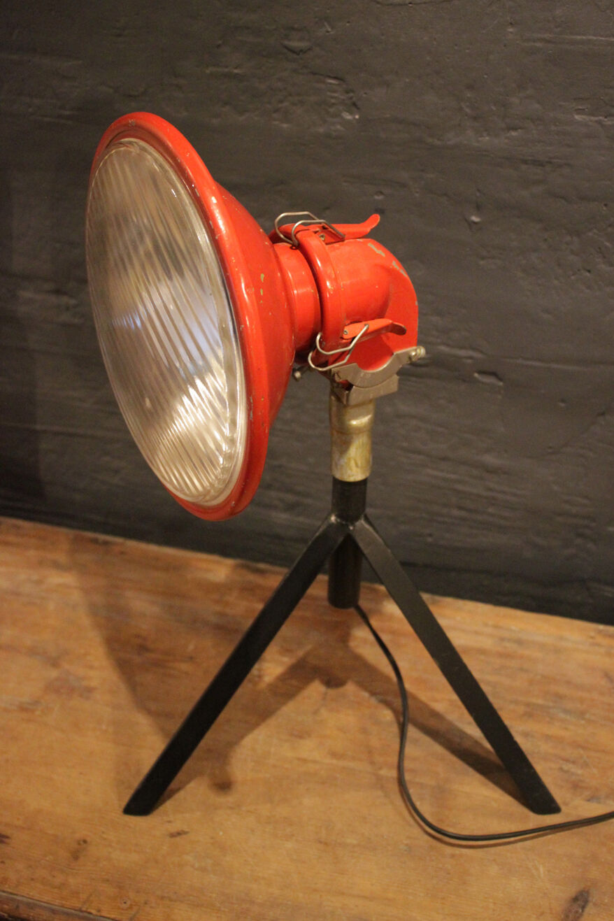 Projecteur d'aérodrome sur pied tripode