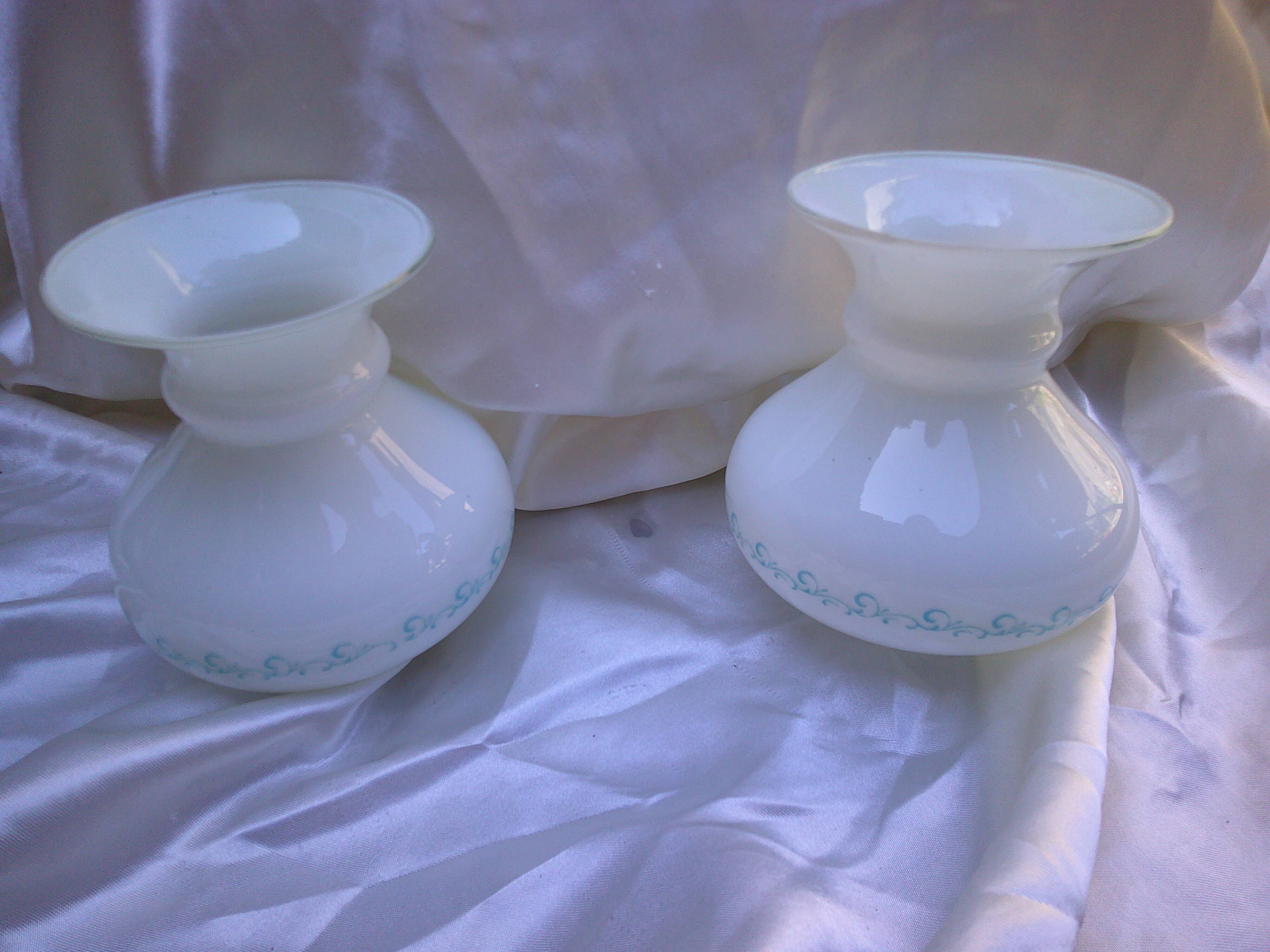 Set of 2 white glass lampshades