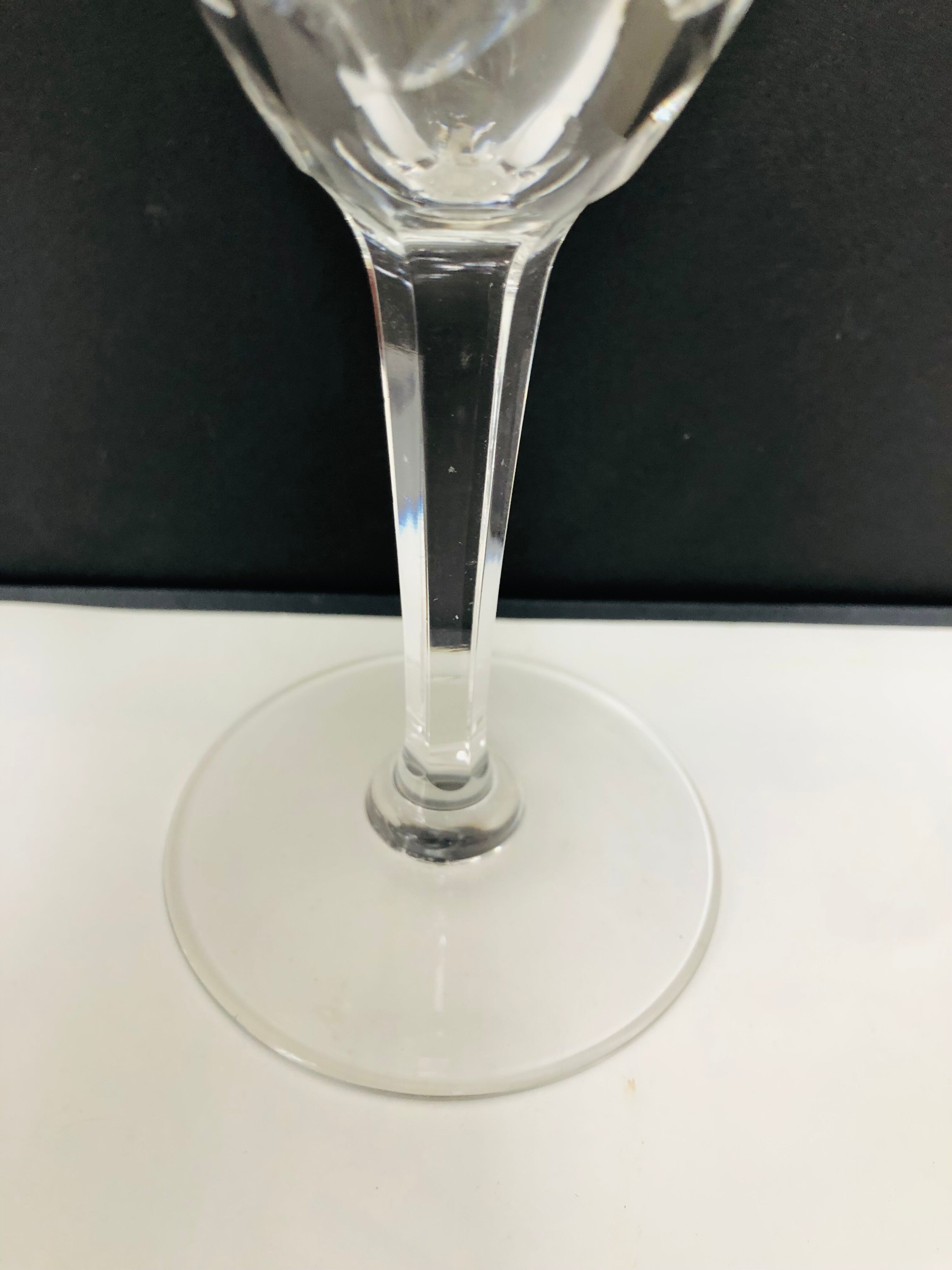 6 verres à eau en cristal taillé de Saint Louis modèle Chantilly