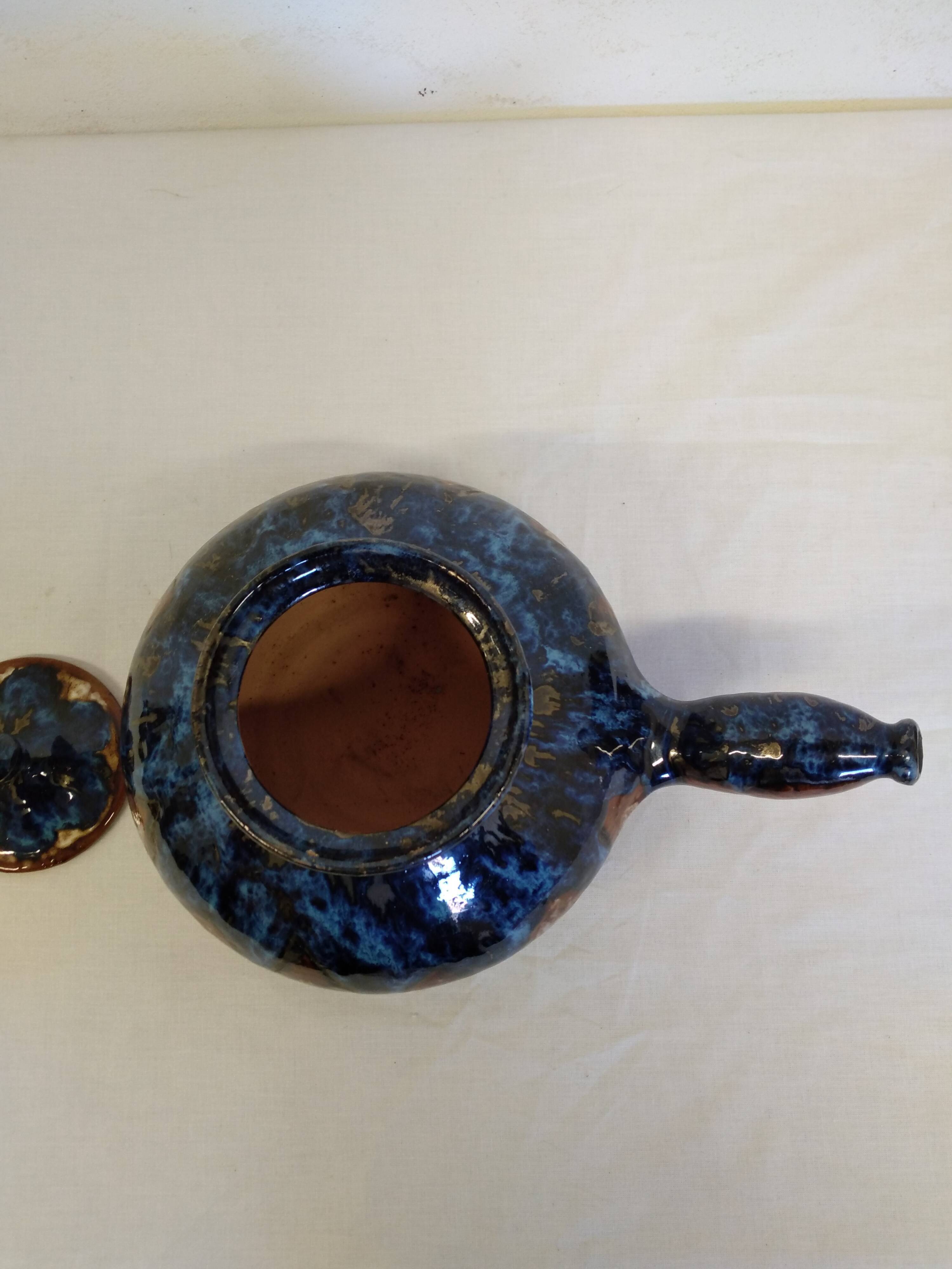 Vintage teapot signed RLM Chantier Island of Oléron