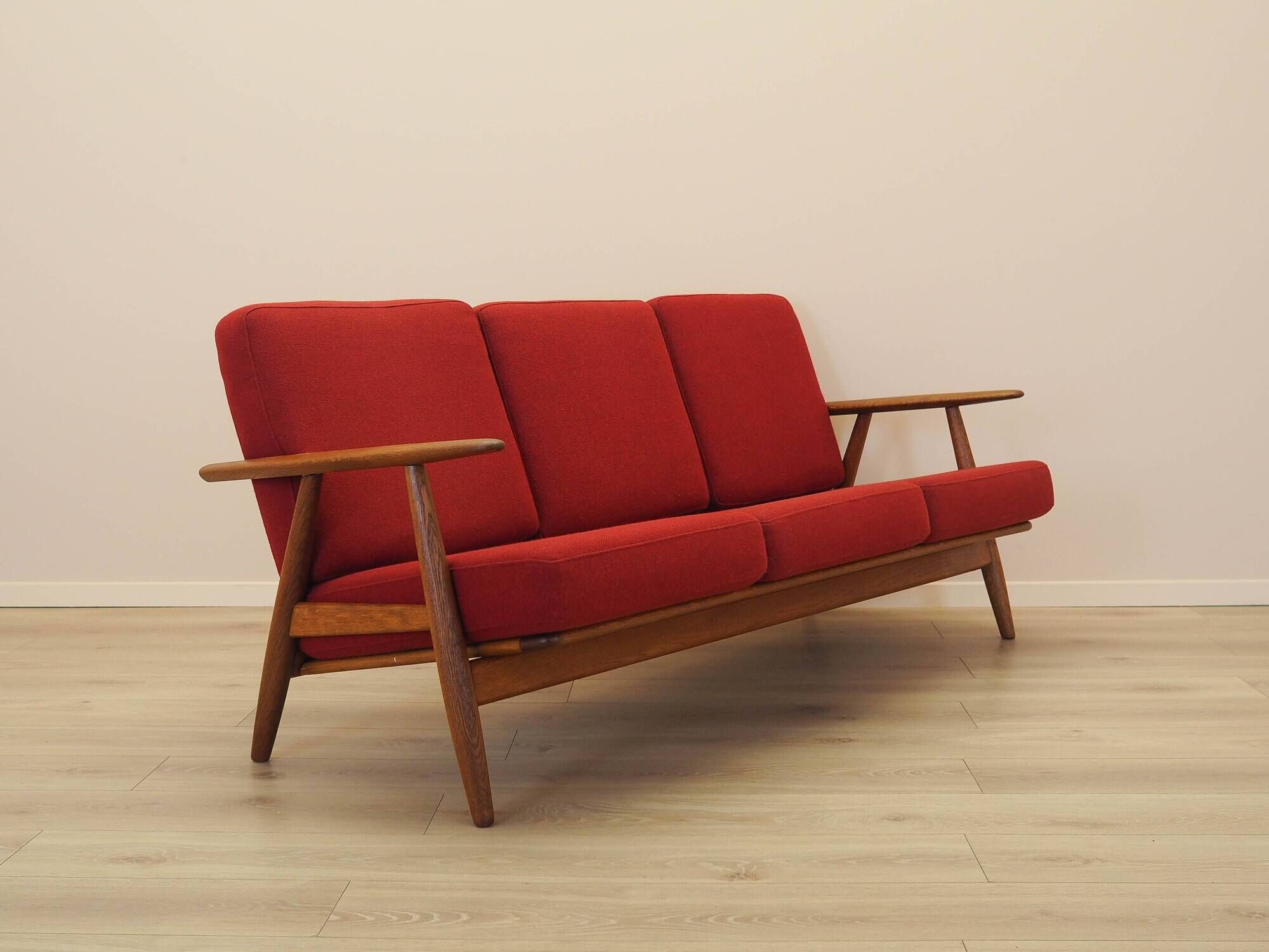 Red sofa CIGAR, Danish design, 1960s, designer: Hans J. Wegner, manufacture