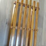 Vintage wooden sledge la hutte