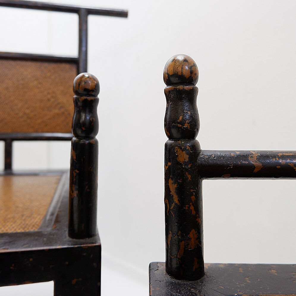 Pair of "meditation" chairs in lacquered wood and rattan - Japan, early 20th century