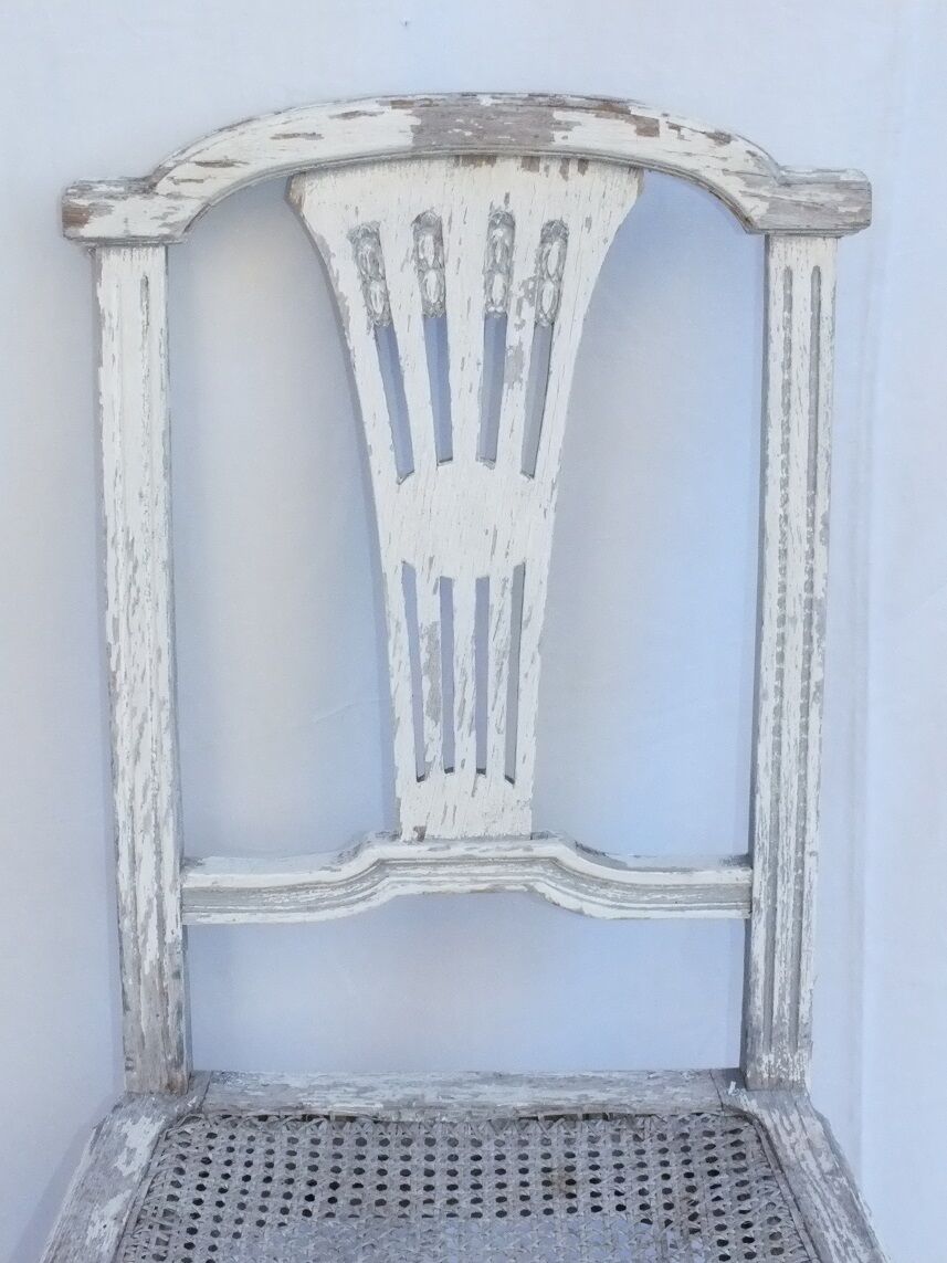 Paire de chaises cannées 1900 style Louis XVI