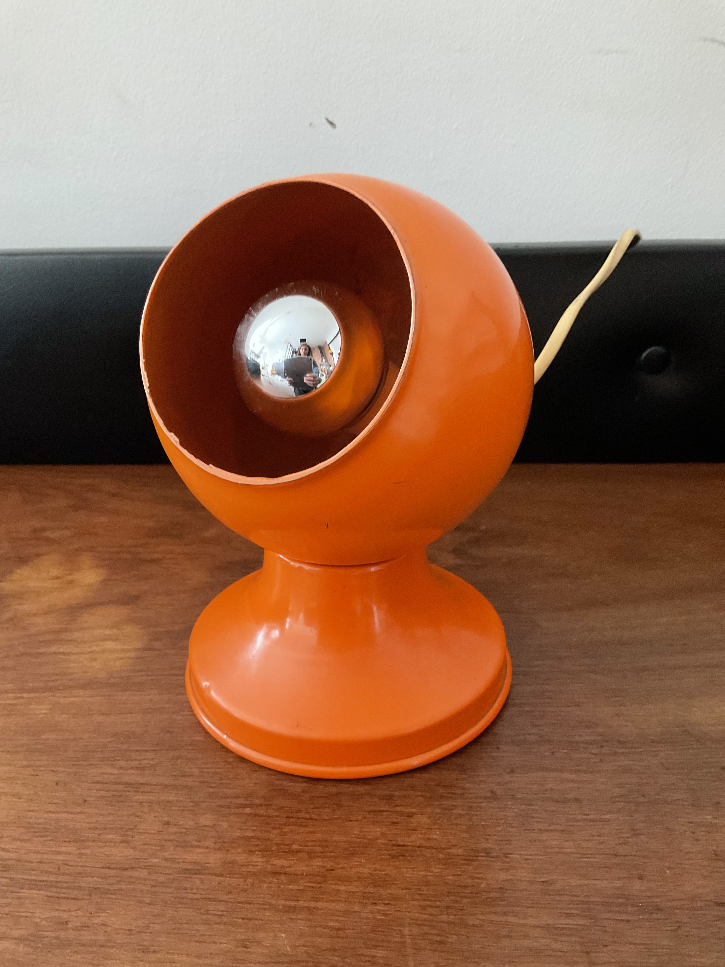Varec Italy Magnetic Eye Ball Lamp from the 60s