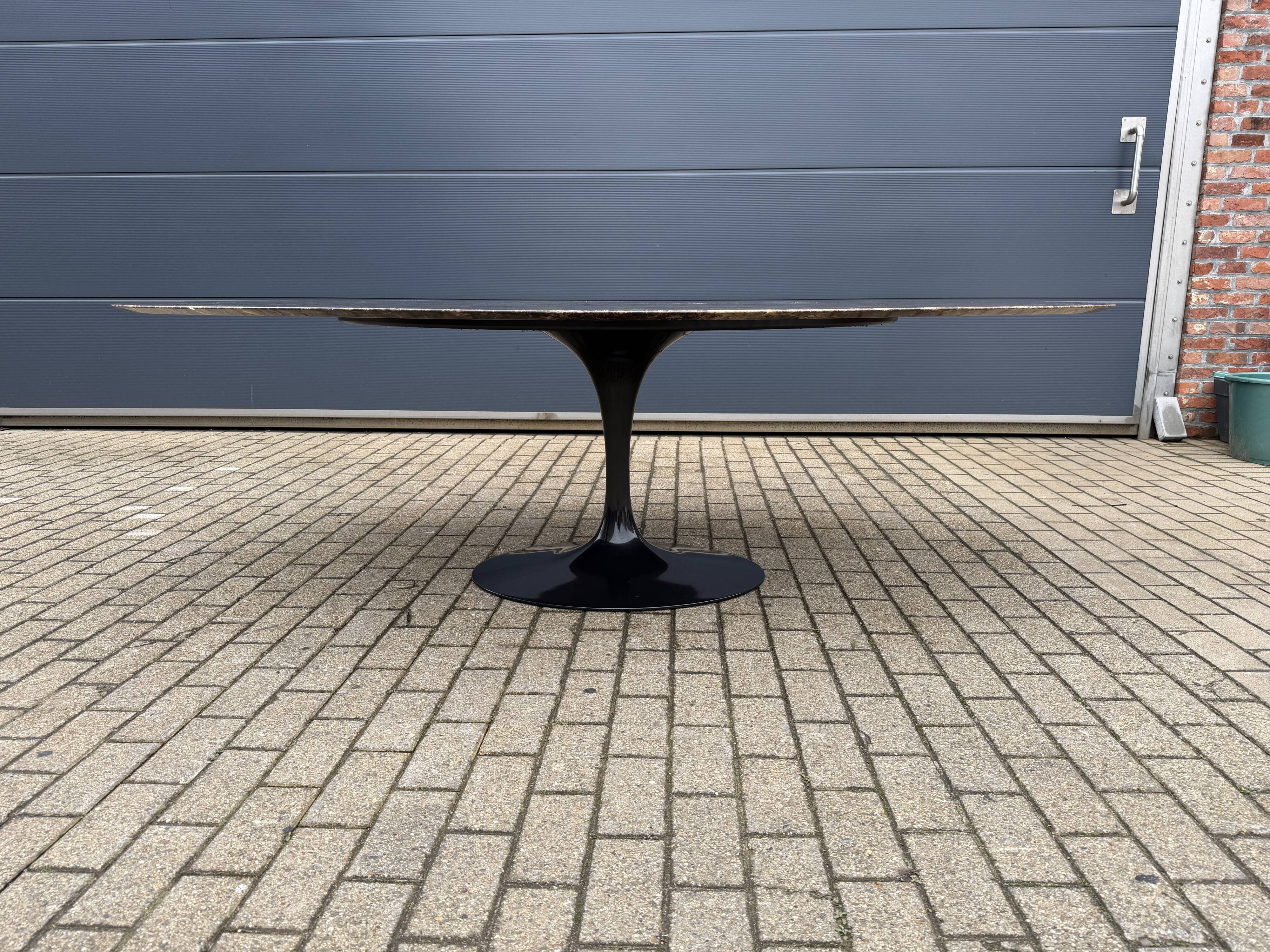 Original oval dining table Knoll Tulip (244cm) Emperador