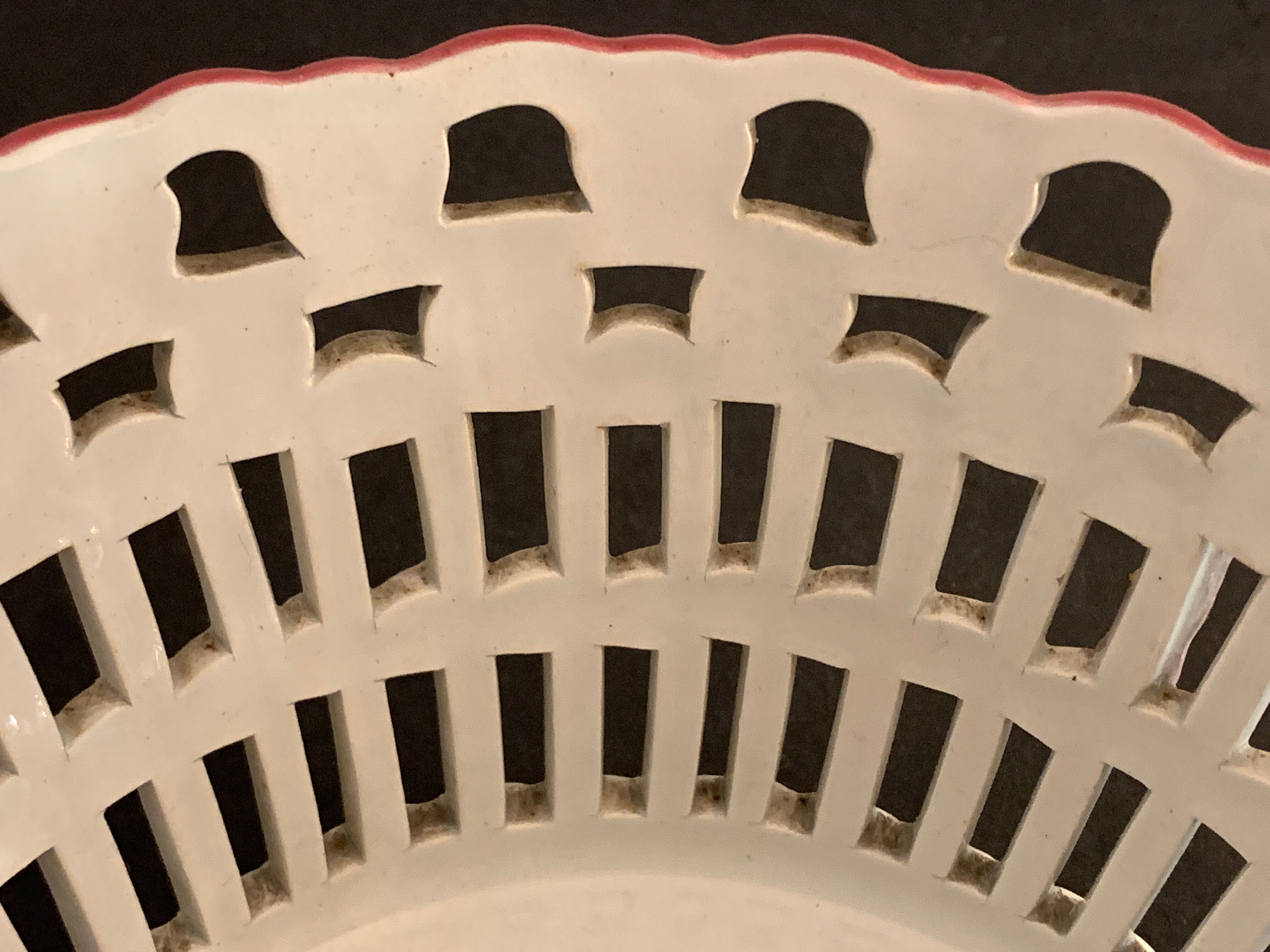 Fruit basket in fine polychrome earthenware KG Lunéville, 1900