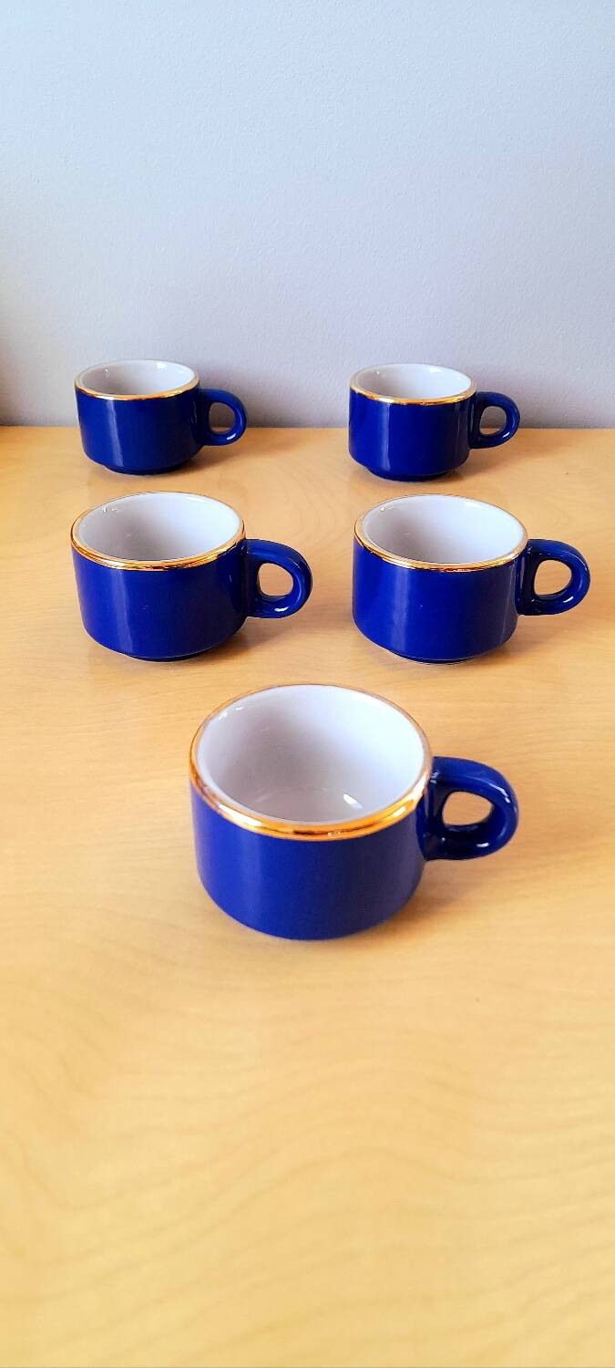 Porcelain coffee cups