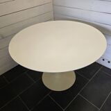 Tulip-shaped table from the 60s, Grosfillex