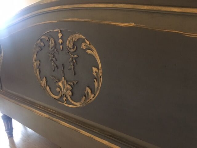 bed in solid walnut patinated Louis XVI style 160X200 cm