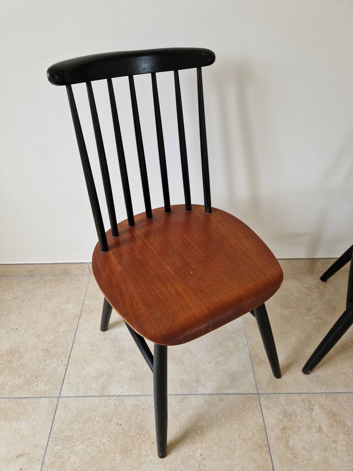 Pair of vintage Scandinavian design chairs from the 50s/60s. Model Fa