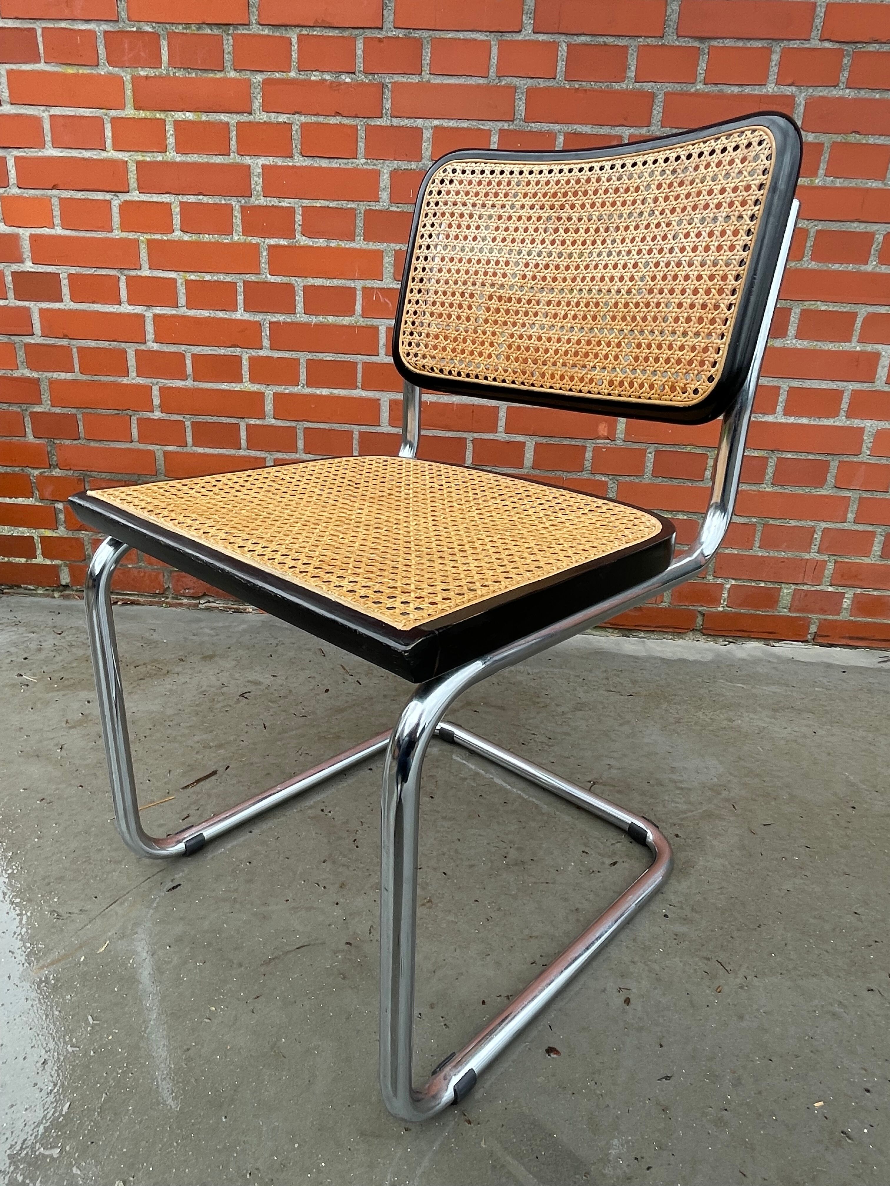 Chair model Cesca B32 in black and chrome