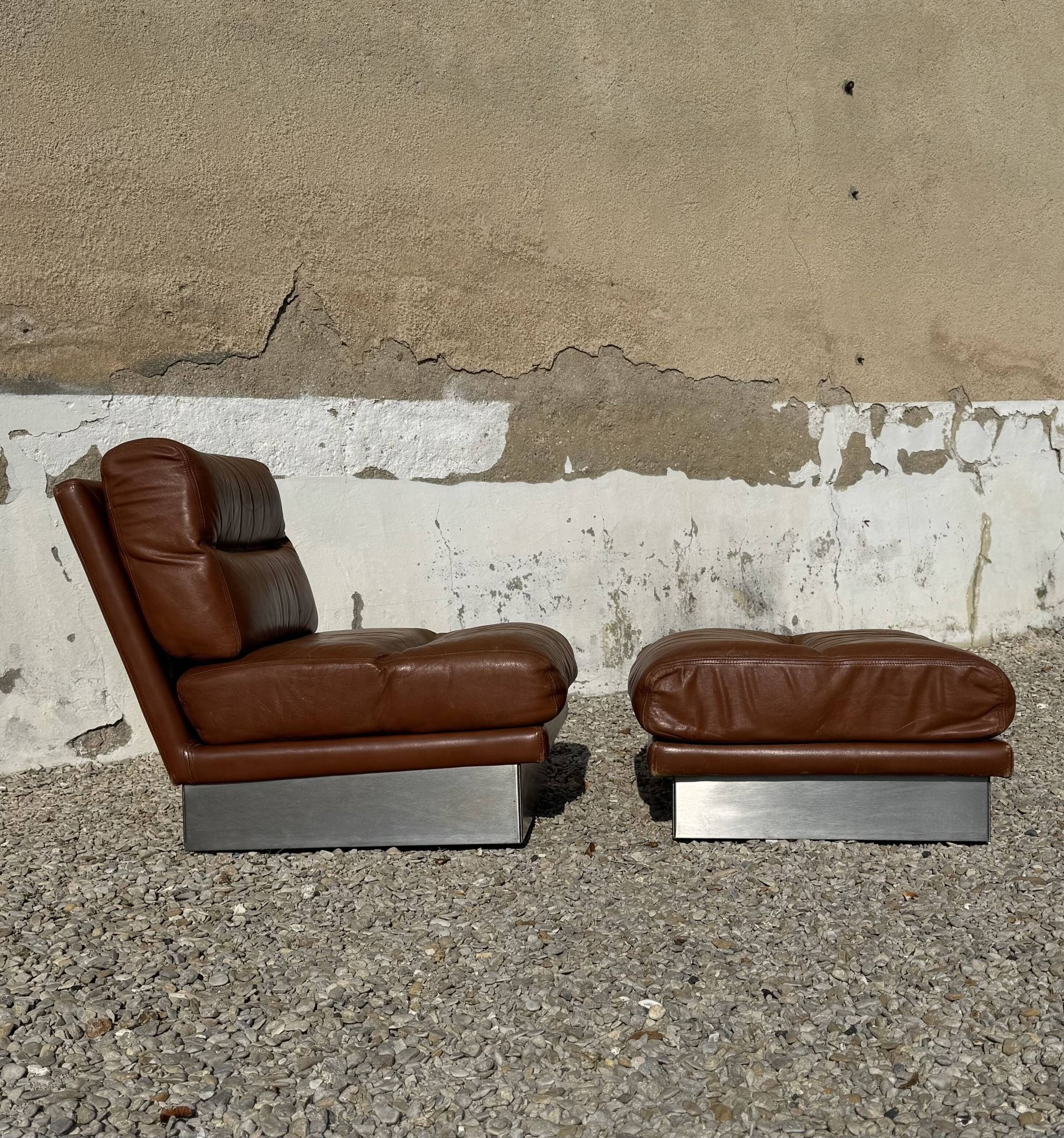 Complete vintage living room set, brushed aluminum and brown leather, France, 1970