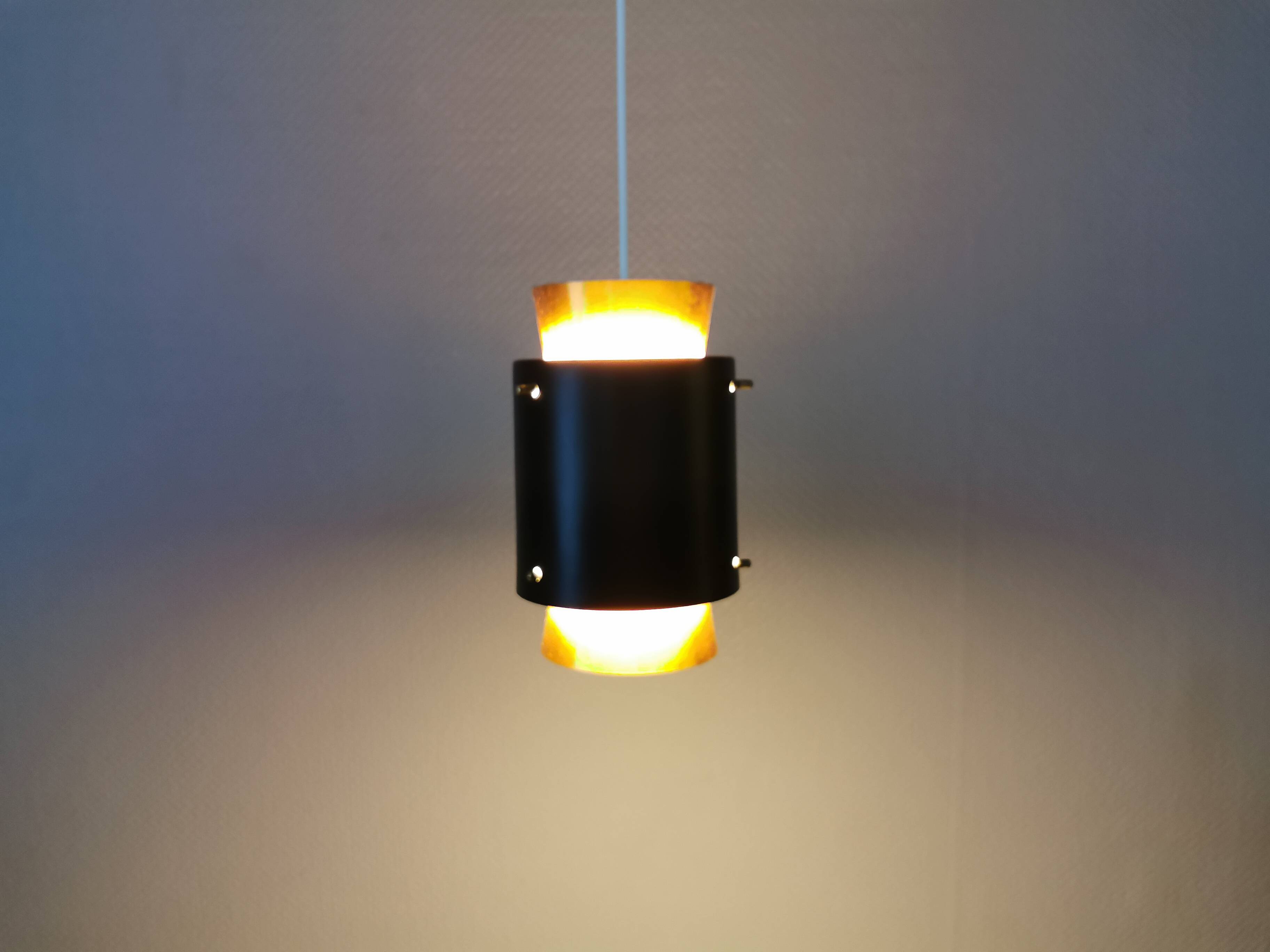 Small Danish hanging lamp from the 1980s in copper colour and black