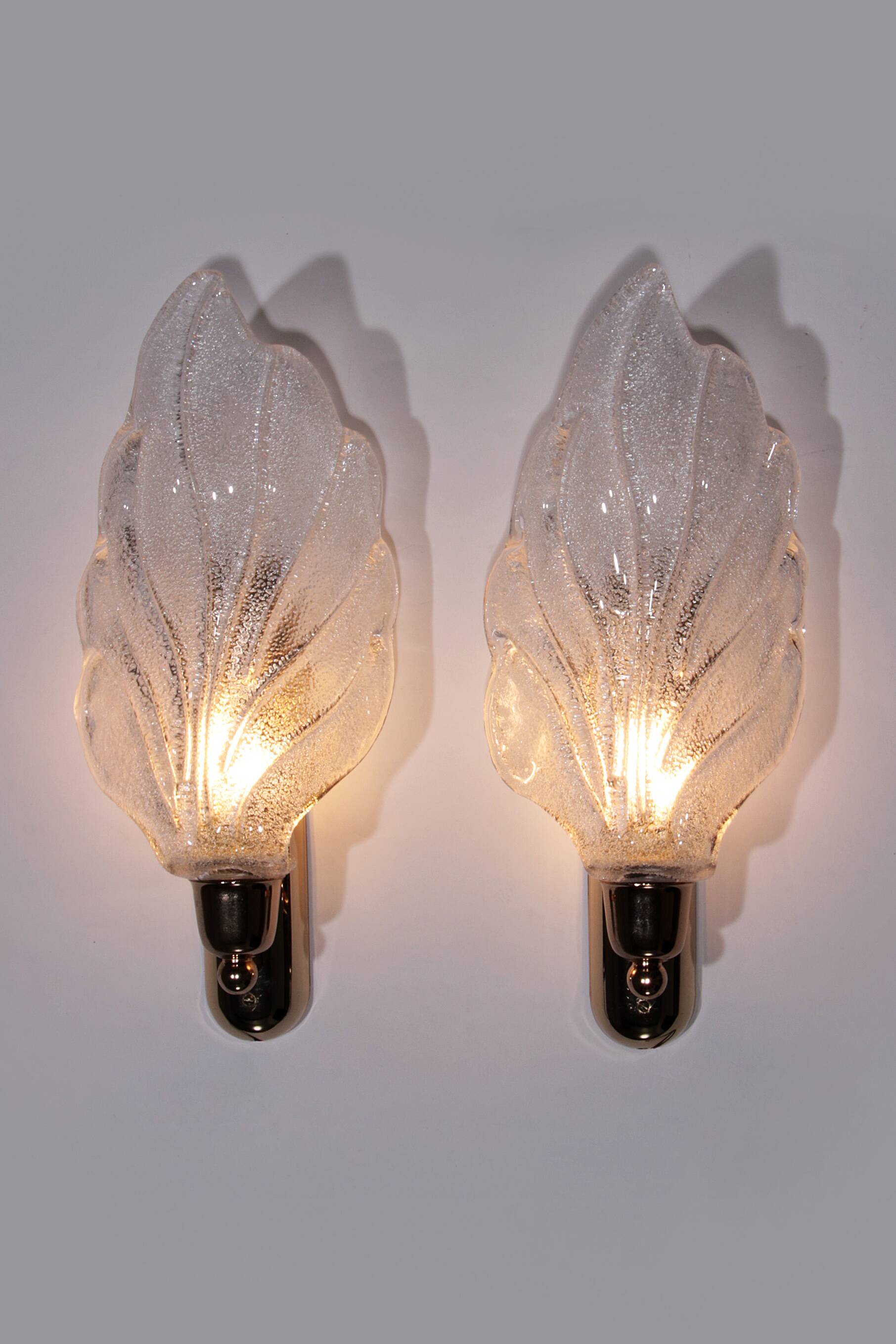 Vintage Murano glass wall lamp leaf shape set of 2 - Italy 1970