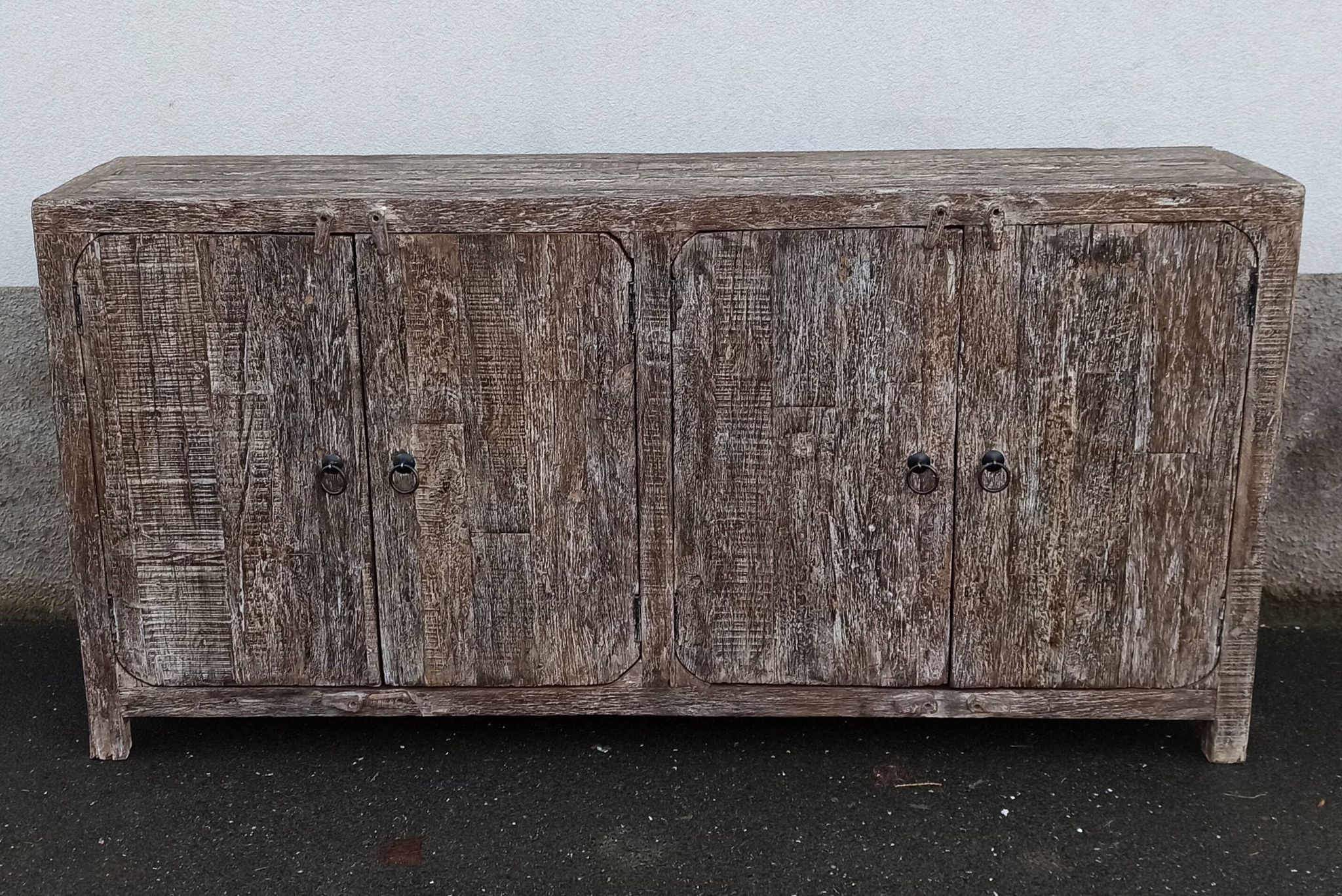 Buffet 4 portes en bois brut