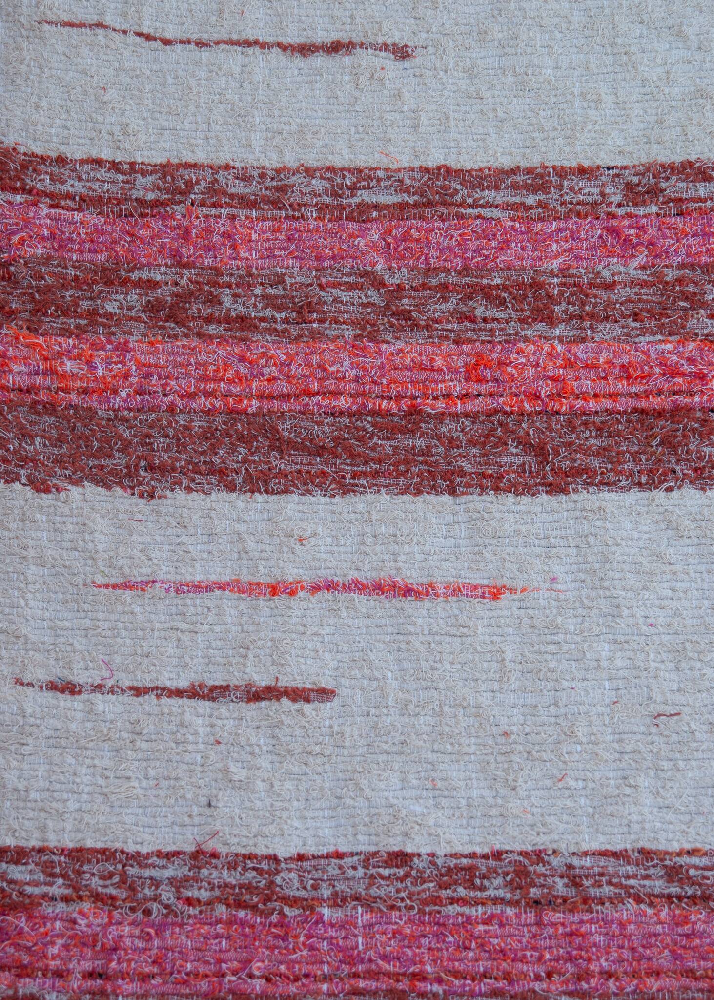 Handmade recycled cotton rug - Coral and ecru