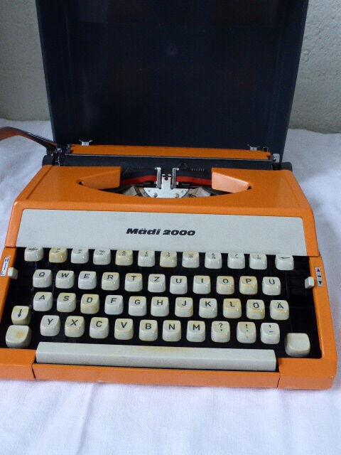 Typewriter Madi 2000 1970