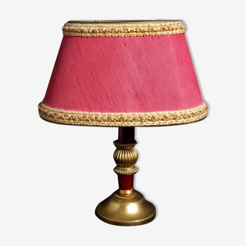 Table lamp in classic style