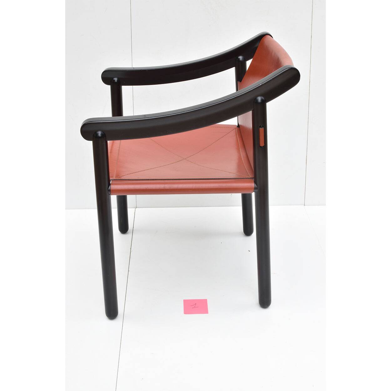 Set of 6 model 905 chairs by Vico Magistretti