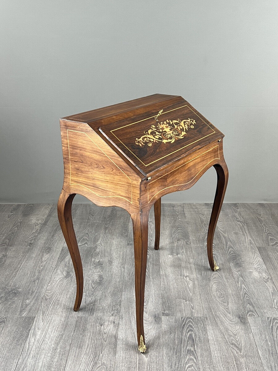 Secretary with a drop-down front in marquetry, Louis XV style, 19th century.