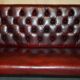 Canapé Chesterfield victorien en cuir avec têtes de lion sculptées