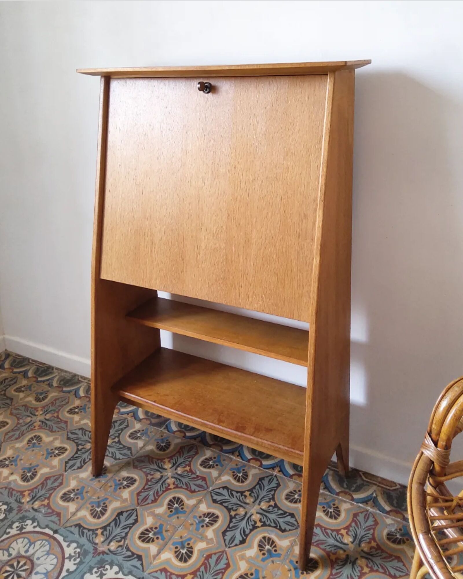 Junior Secretary to Roger Landault