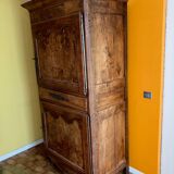 Armoire vendéenne ("Homme debout")