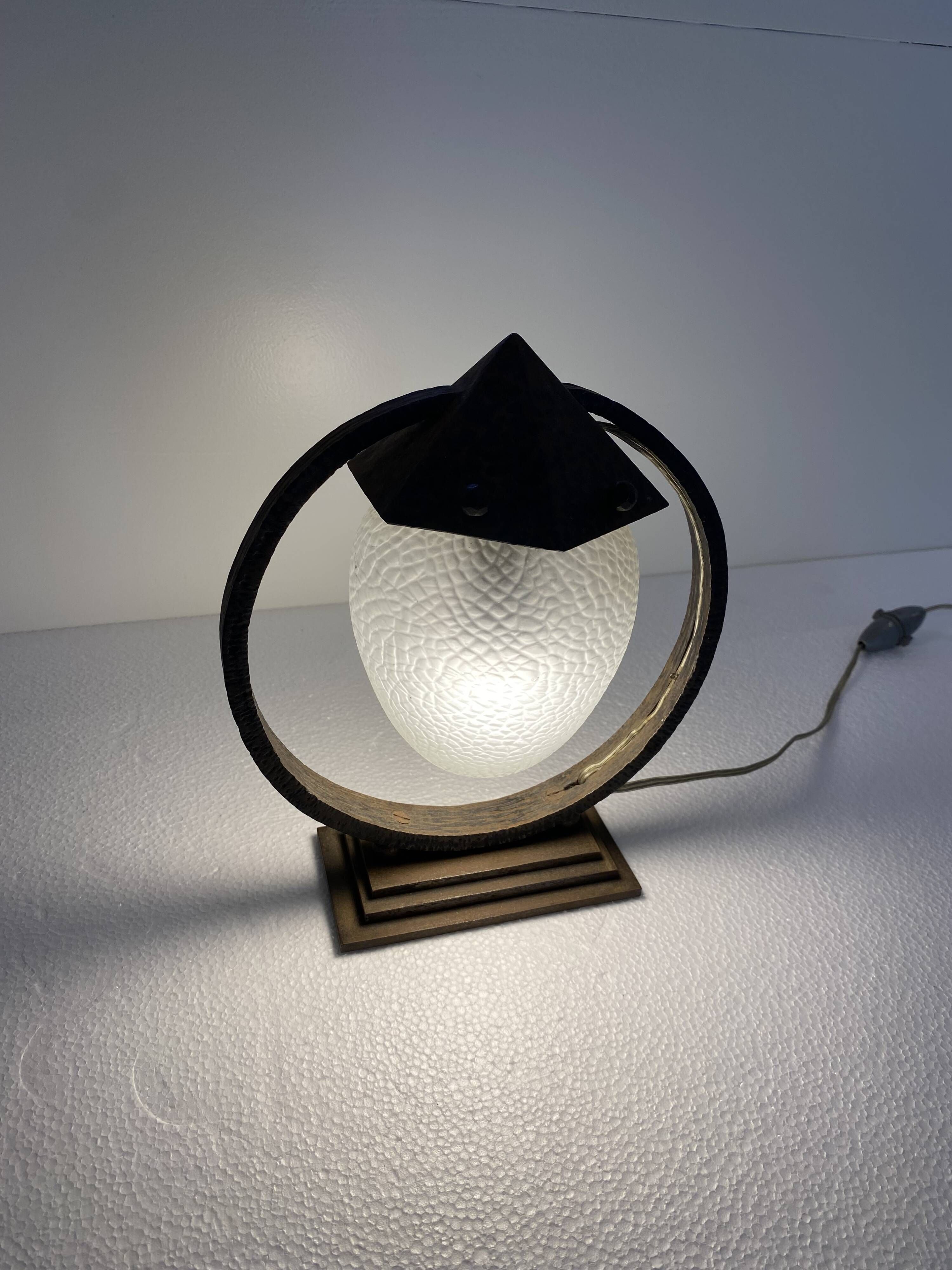 Sculptural Art Deco Table Lamp With Frosted Glass Shade, 1930s