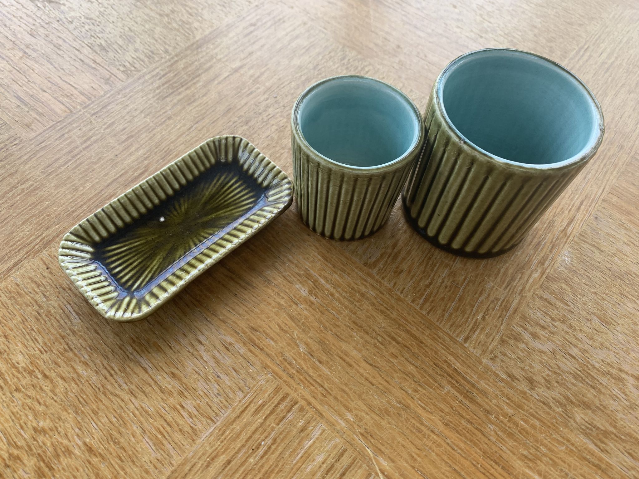 Service slurry art deco composed of a Tray, two pots and a small old and collector's dish