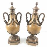 Pair of 19th Century Napoléon III Cassolettes in marble and bronze.